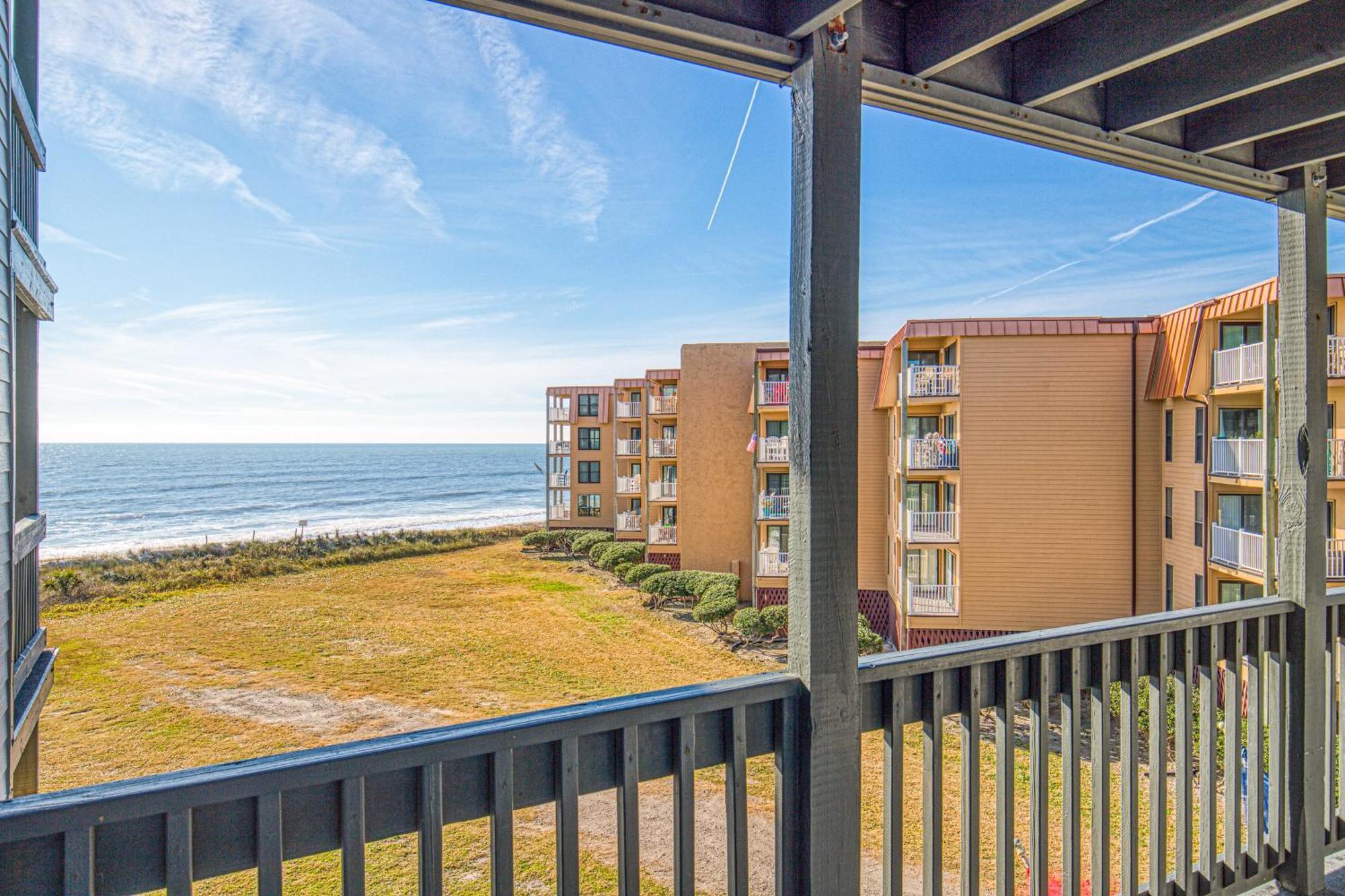 Shipwatch Villas North Topsail Beach Room photo