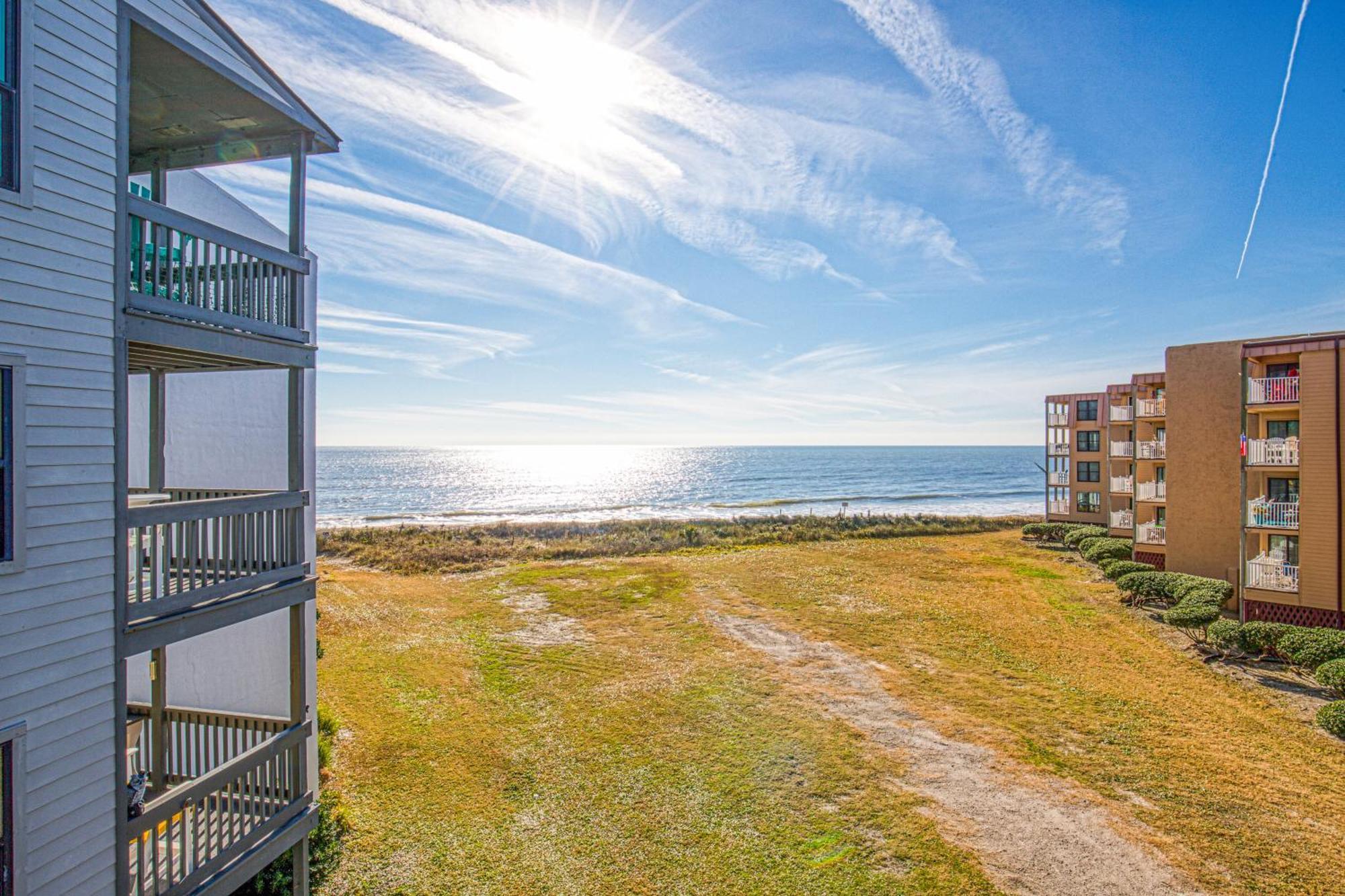 Shipwatch Villas North Topsail Beach Room photo